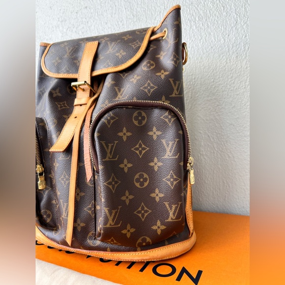 SOLD!!!🔥🔥 Vuitton Bosphore Backpack Monogram Canvas🔥🔥 - Picture 9 of 17